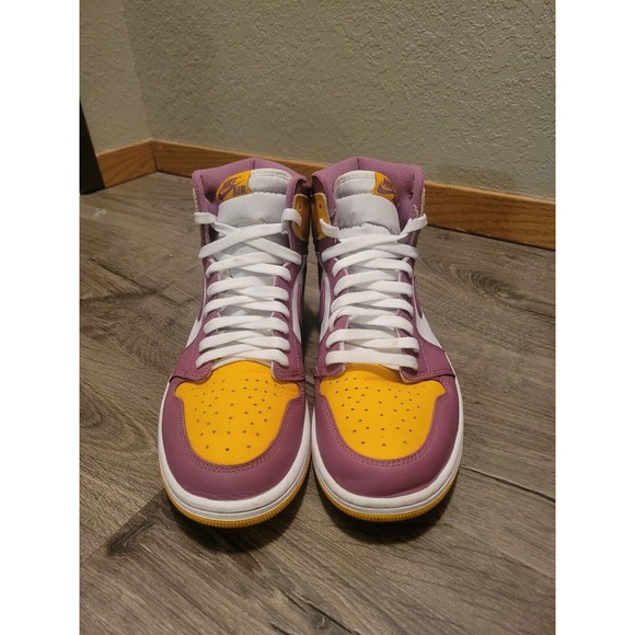 Size 10 - Jordan 1 Retro High OG Brotherhood 2022 - Picture 4 of 7